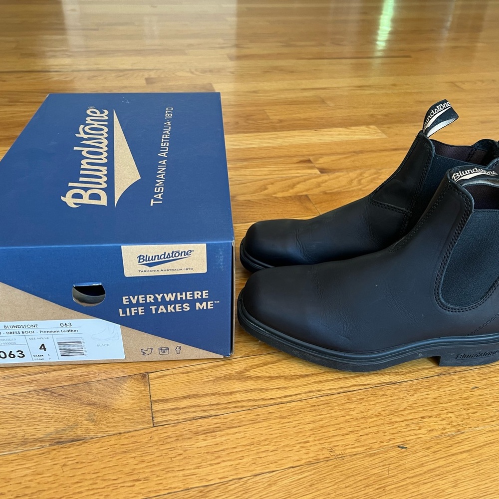 BLUNDSTONE DRESS BOOT